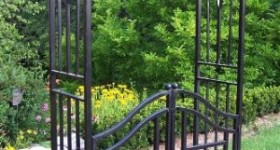Oakland Living Royal Arbor with Gate